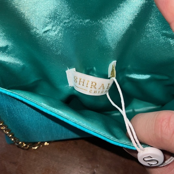 Clutch Purse! Eman Mini Cross Body Clutch! Shiraleah Chain Purse! - Picture 4 of 4